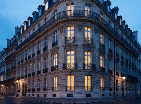 Entrée d'immeuble parisien