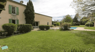 Bien · 260 m² · Castets et Castillon
