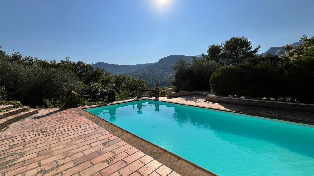 Maison · 250 m² · Tourrettes-sur-Loup