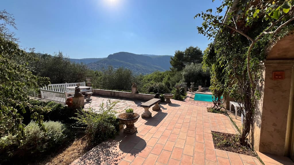 Maison · 250 m² · Tourrettes-sur-Loup
