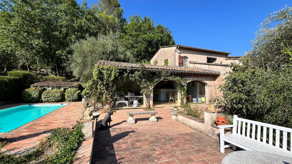 Maison · 250 m² · Tourrettes-sur-Loup