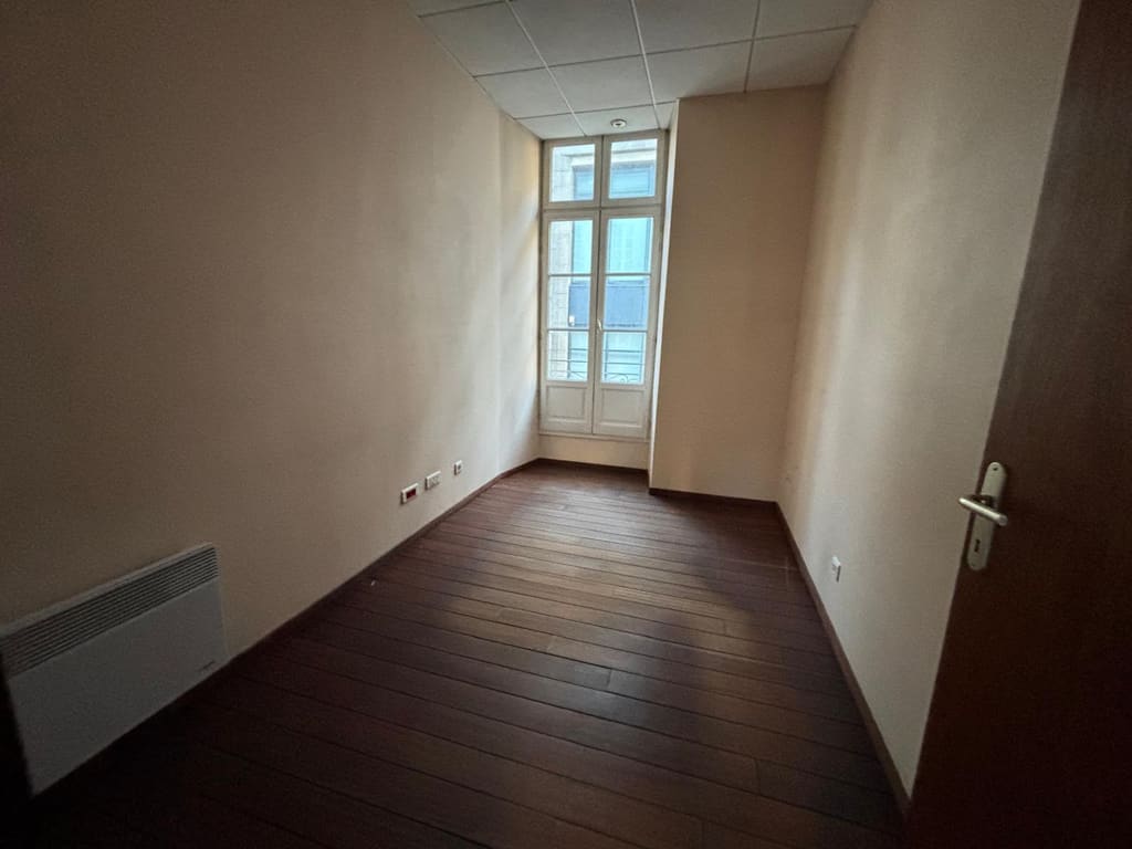 Bureau · 85 m² · Quimper