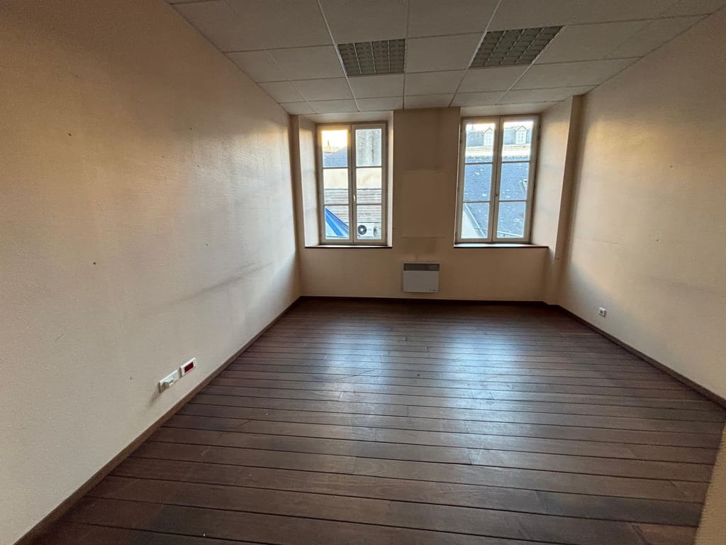 Bureau · 85 m² · Quimper