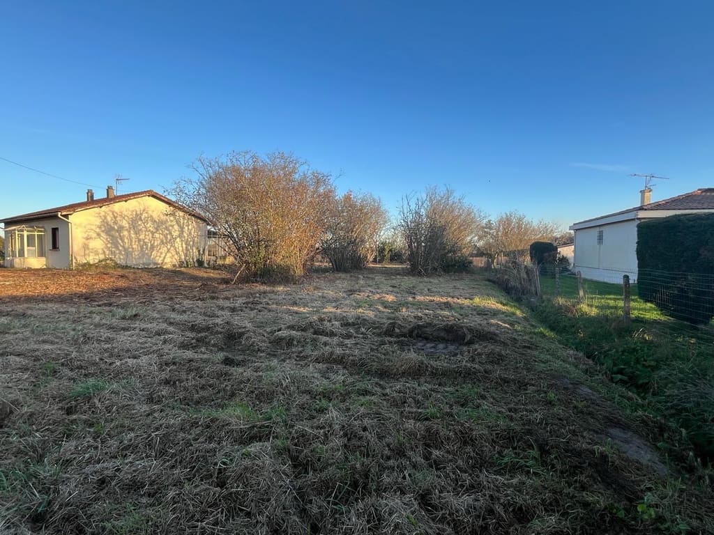 Unit · La Lande-de-Fronsac