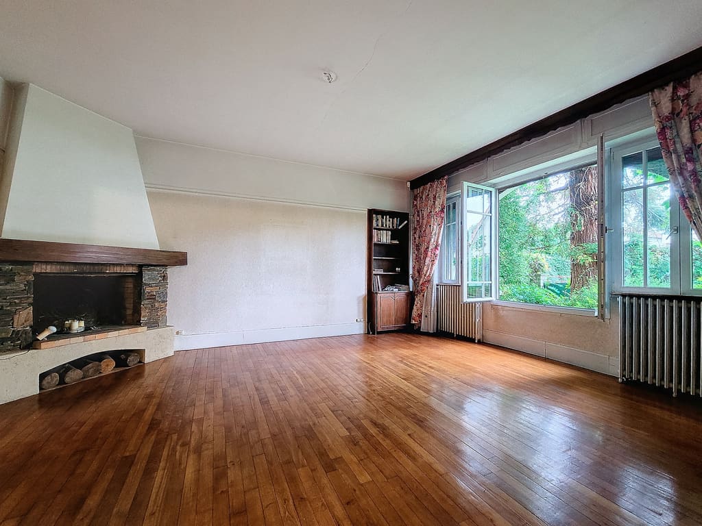 Unidad · 200 m² · Fresnes