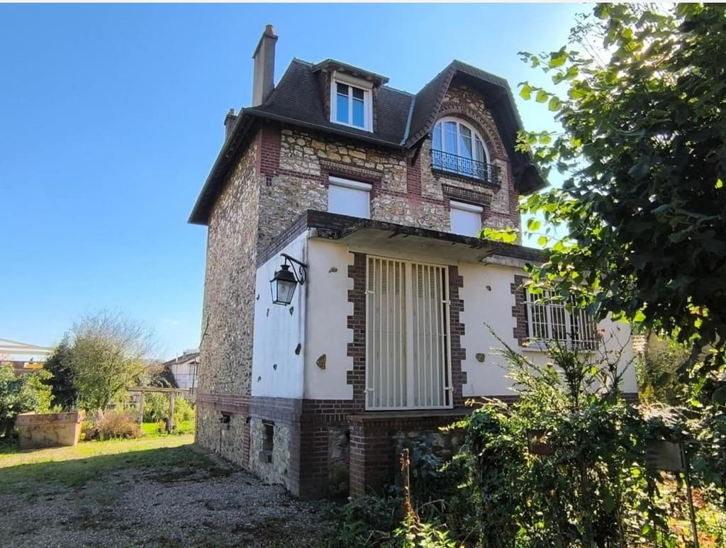 Unidad · 150 m² · Saint-Gratien