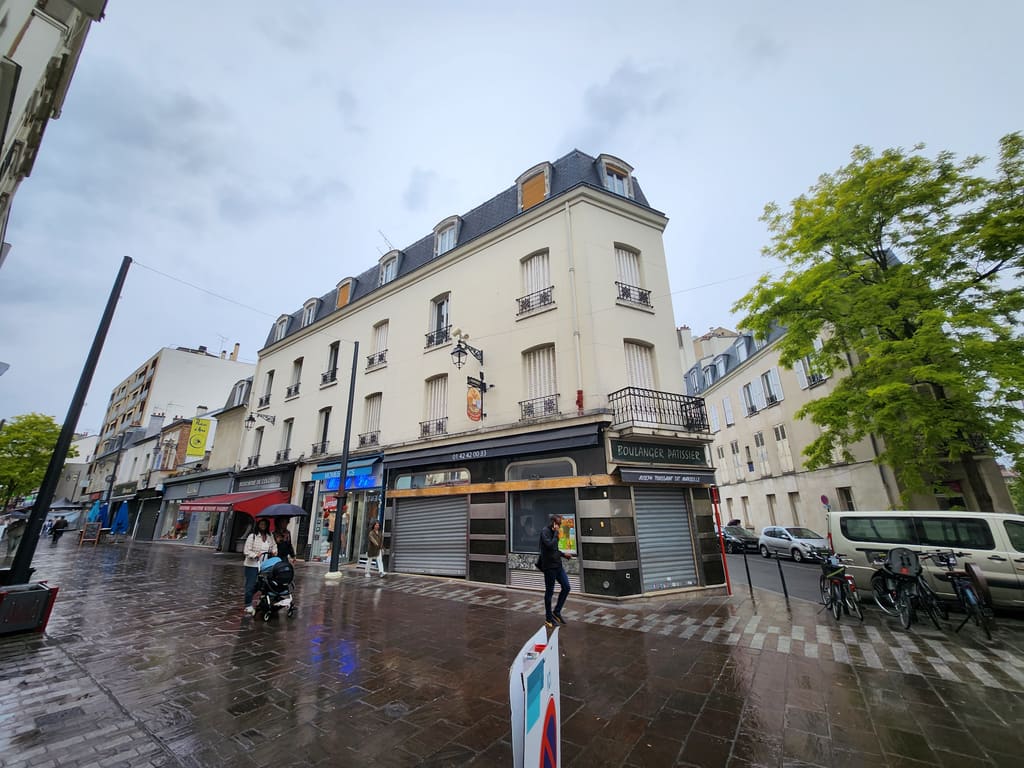 Local Commercial · 49 m² · Colombes