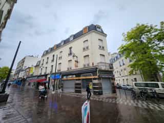 Local Commercial · 49 m² · Colombes